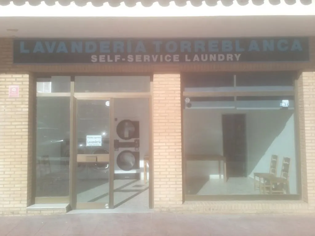 פואנגירולה Apartamentos Mary דירה