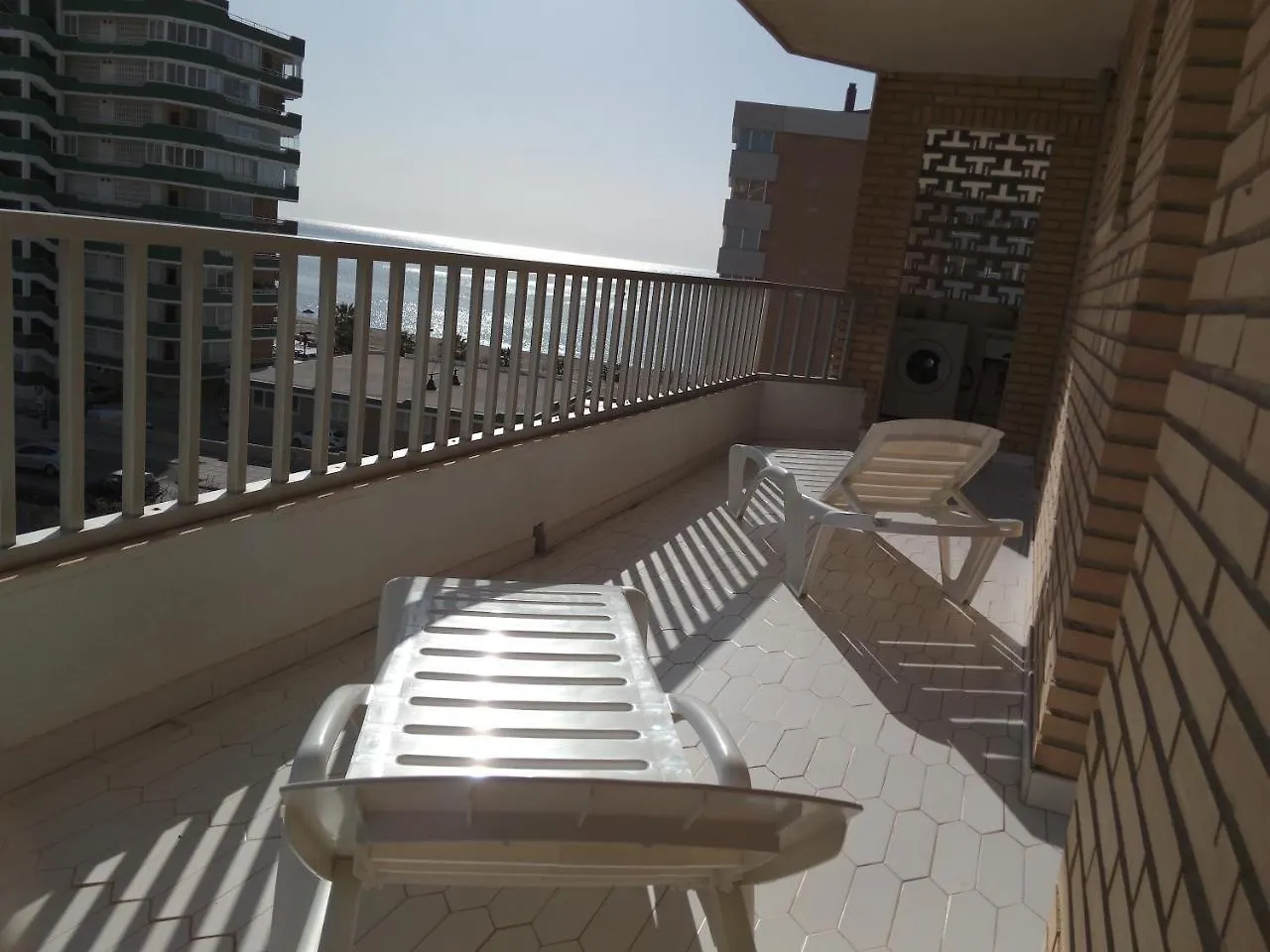 Apartamentos Mary Фуэнхирола